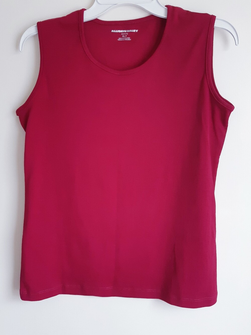 Allison Daley Womens Sleeveless Tank Top in Deep Raspberry